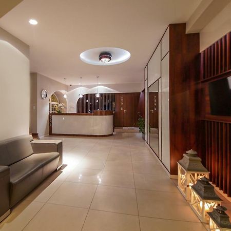 Hotel Sara Koło Dış mekan fotoğraf