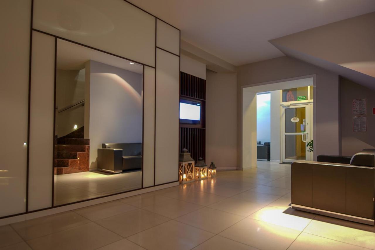 Hotel Sara Koło Dış mekan fotoğraf