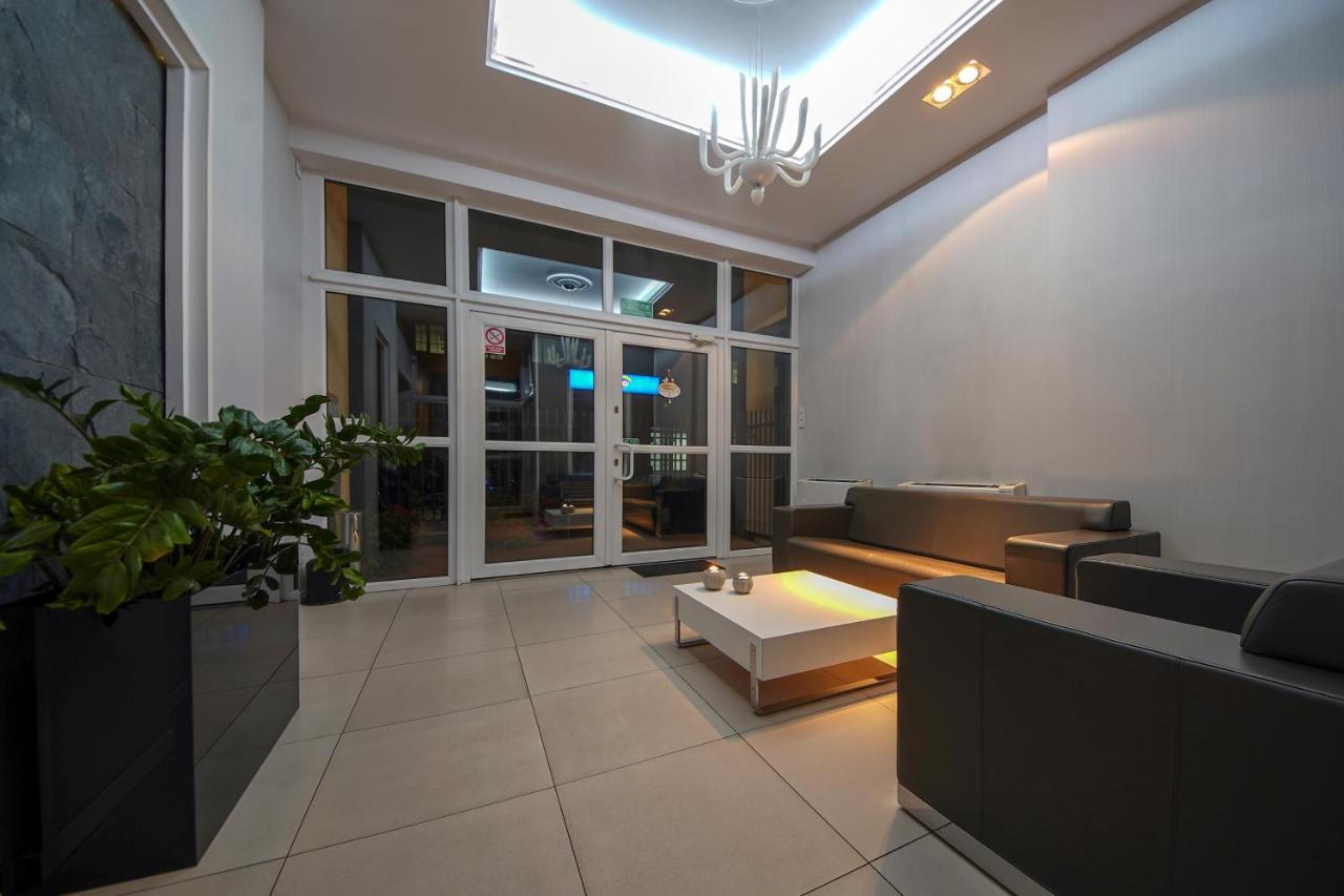 Hotel Sara Koło Dış mekan fotoğraf