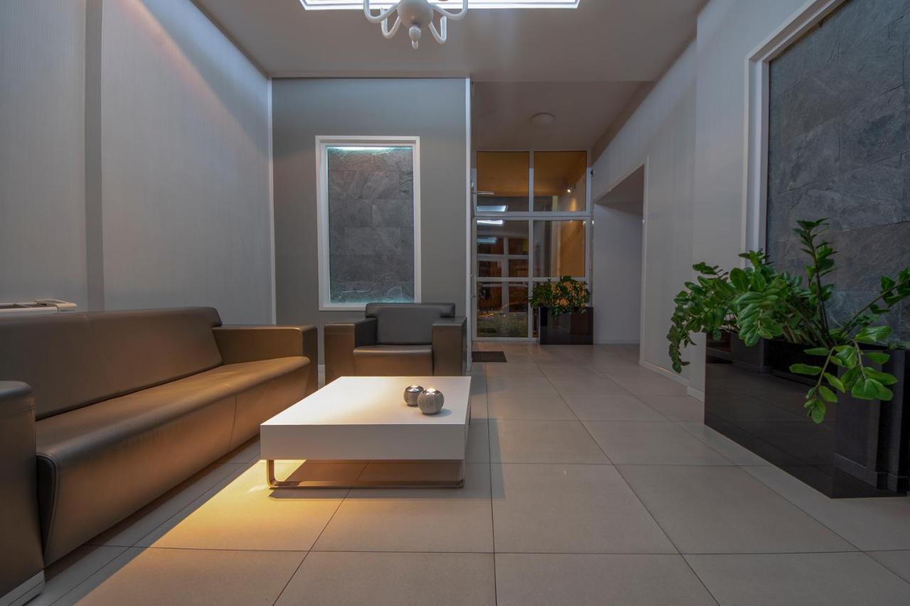 Hotel Sara Koło Dış mekan fotoğraf