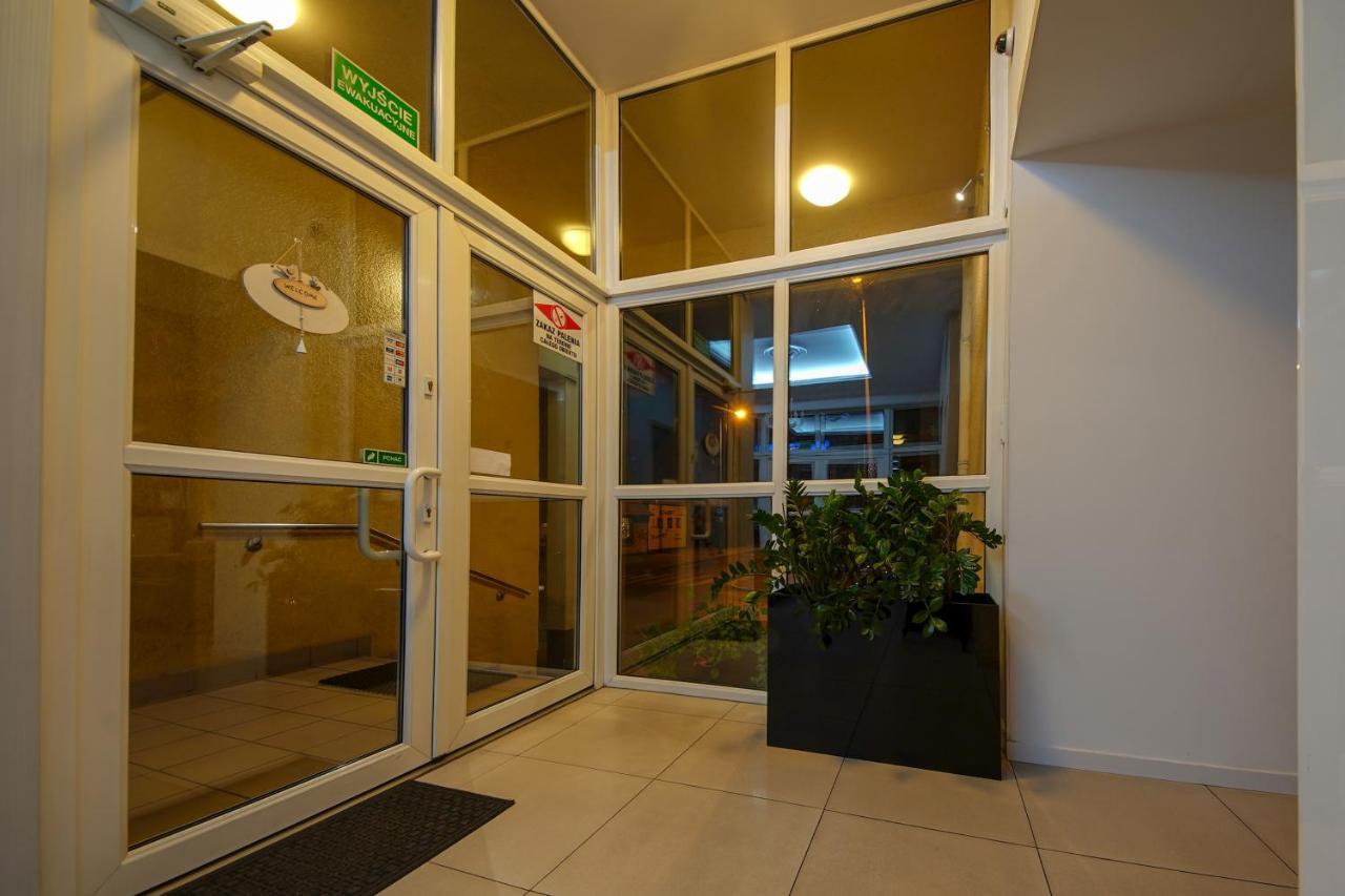 Hotel Sara Koło Dış mekan fotoğraf